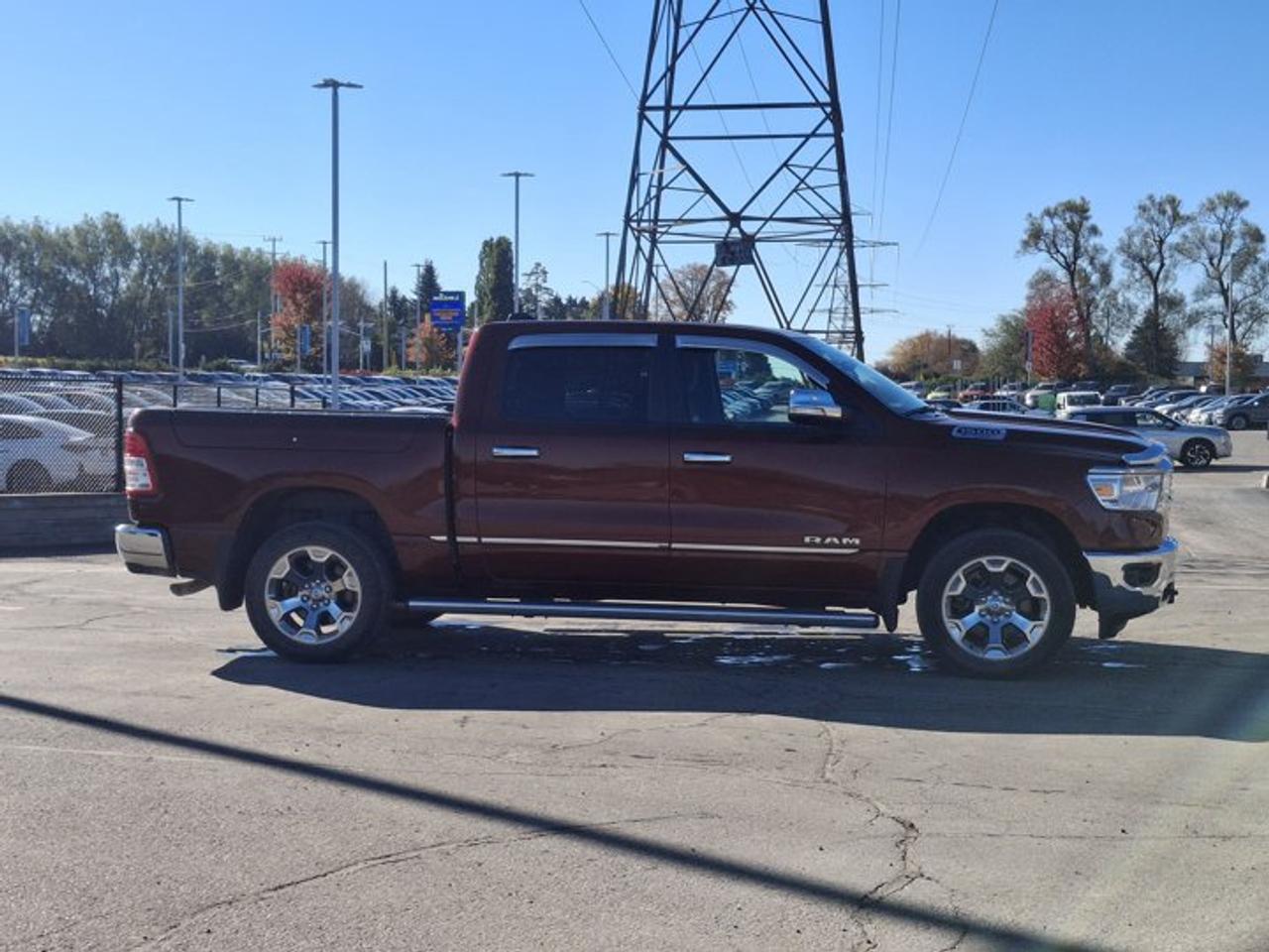 2022 RAM 1500 Big Horn Crew 4X4 | RamBox | Heated Bucket Seats | Heated Wheel | Remote Start | and More ! Photo