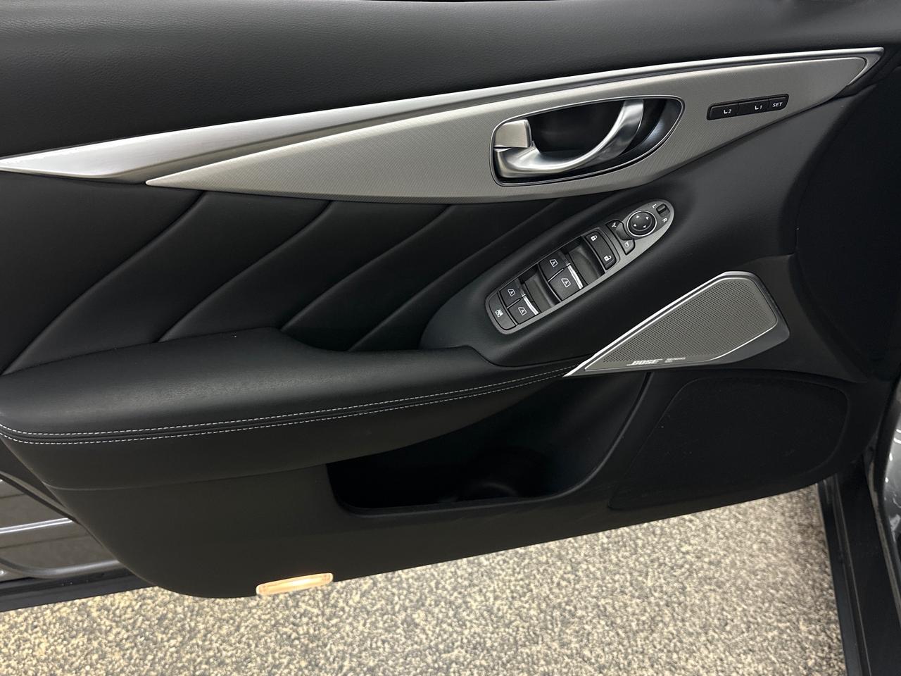 2024 Infiniti Q50 Luxe LUXE/AWD/LEATHER/SUNROOF/NAVI/26KM/OFF 1 OWNER NISSAN LEASE! Photo