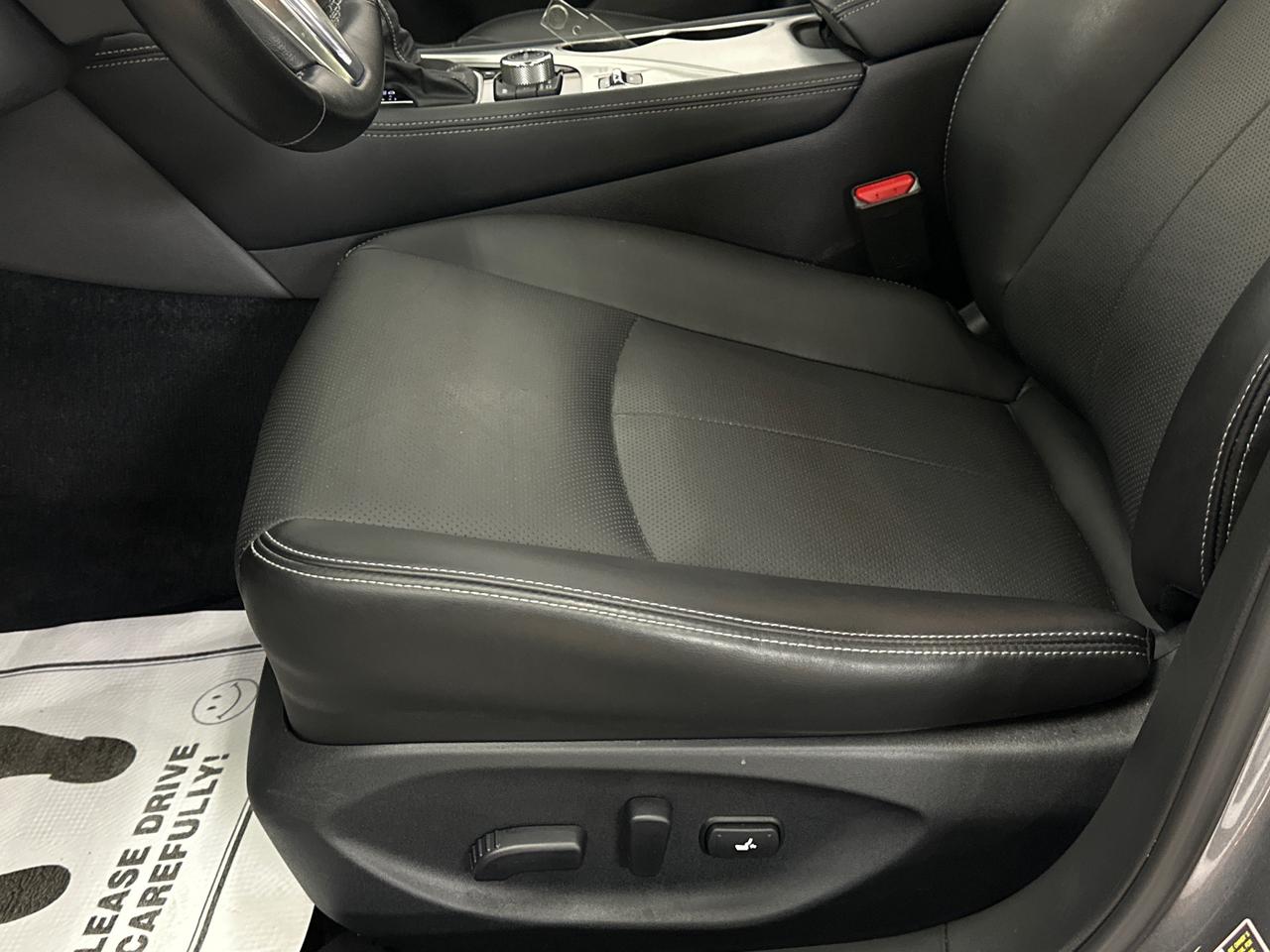 2024 Infiniti Q50 Luxe LUXE/AWD/LEATHER/SUNROOF/NAVI/26KM/OFF 1 OWNER NISSAN LEASE! Photo