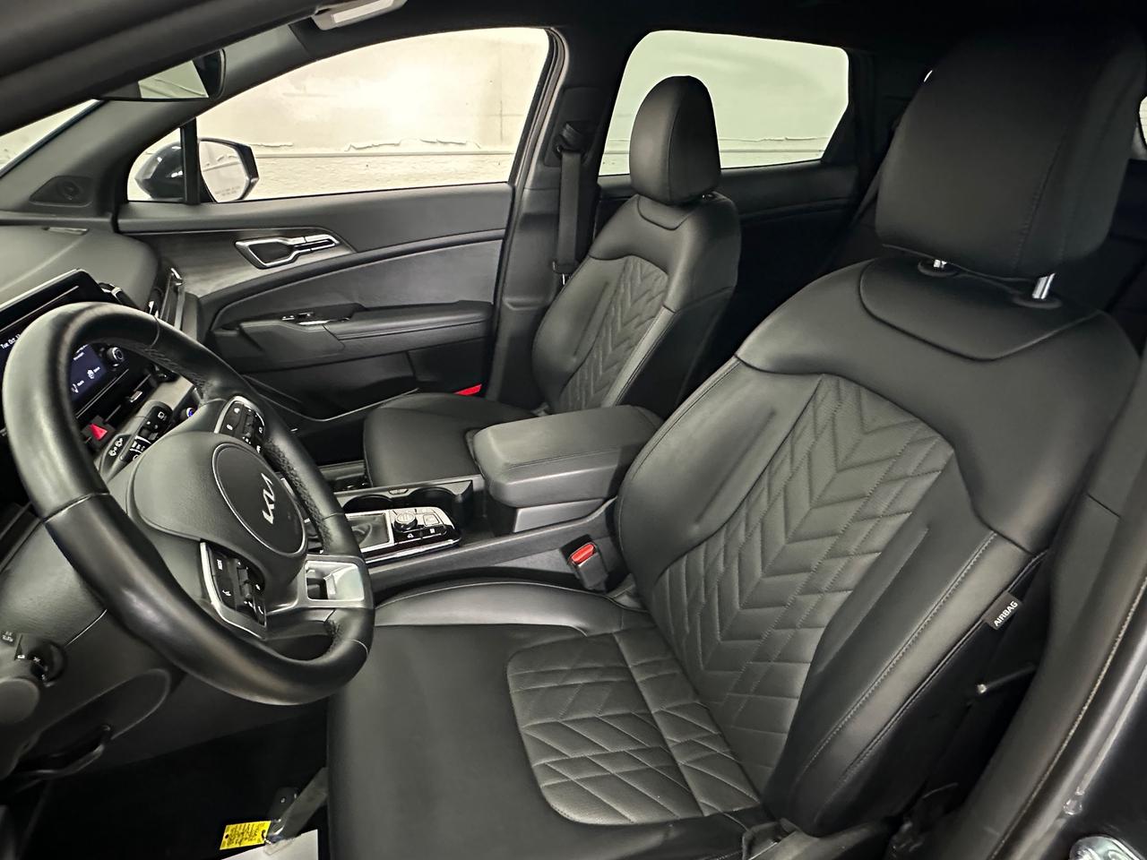 2025 Kia Sportage X-Line X-LINE/AWD/STITCHED LEATHER/31KM/1 OWNER! Photo