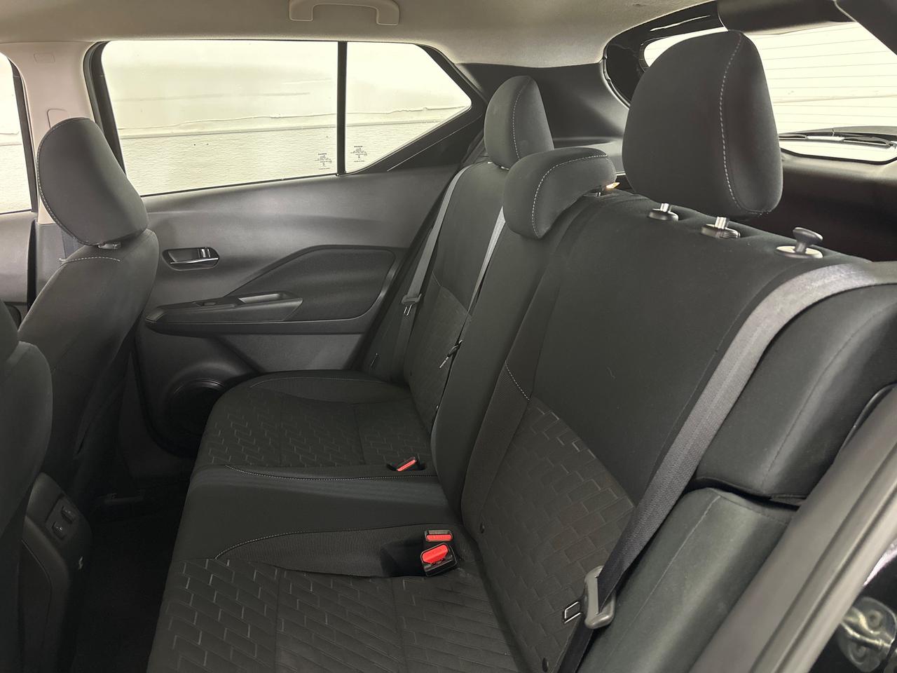 2024 Nissan Kicks SV/AUTO/16800KM/OFF 1 OWNER NISSAN LEASE! Photo