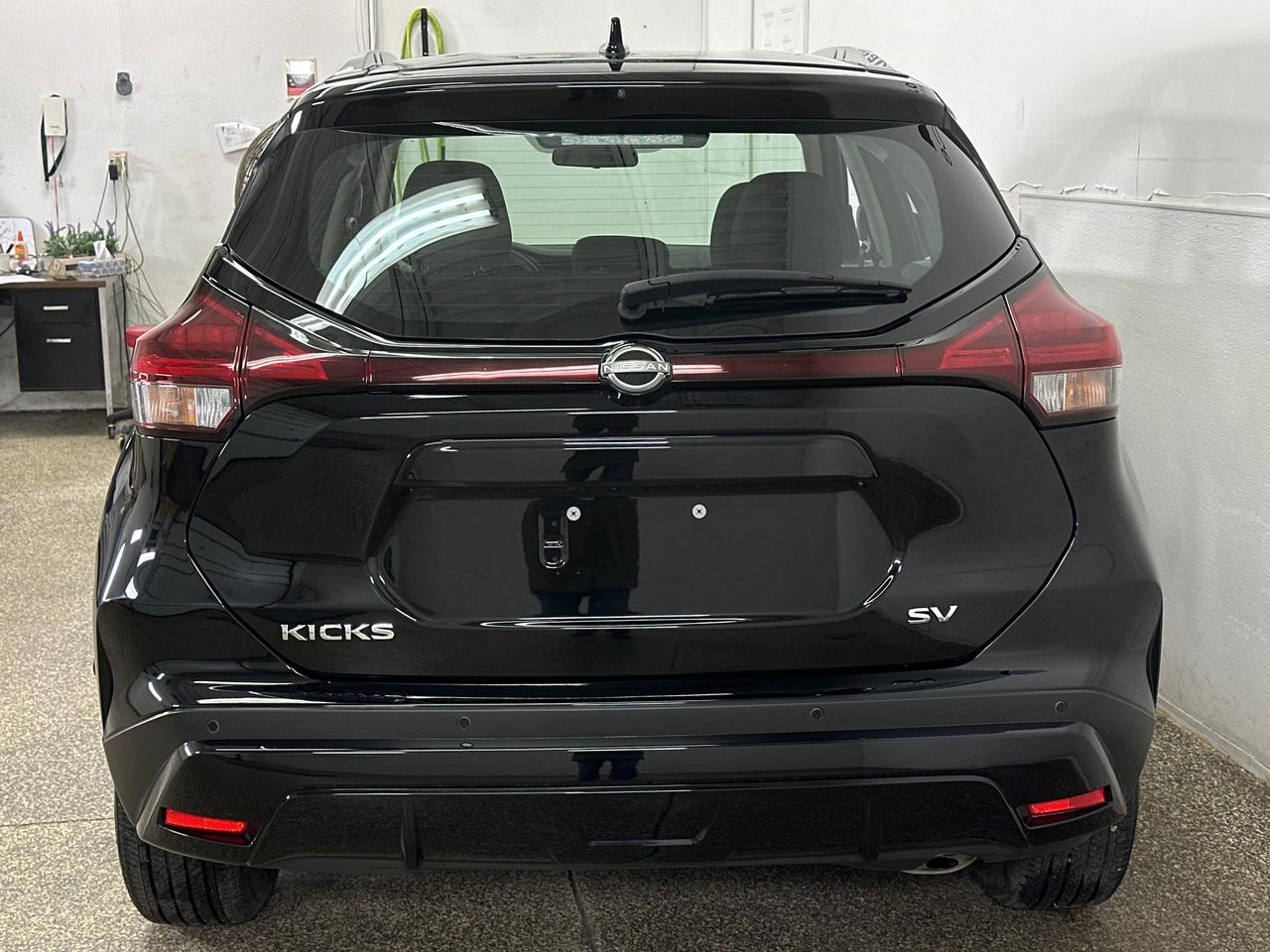 2024 Nissan Kicks SV/AUTO/16800KM/OFF 1 OWNER NISSAN LEASE! Photo