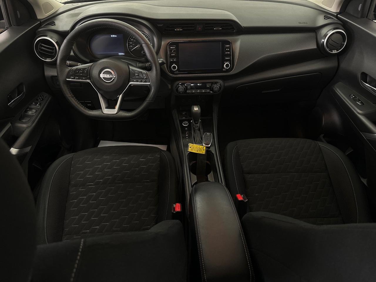 2024 Nissan Kicks SV/AUTO/16800KM/OFF 1 OWNER NISSAN LEASE! Photo