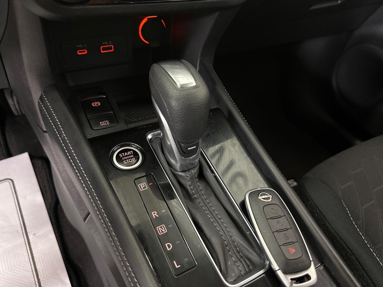 2024 Nissan Kicks SV/AUTO/16800KM/OFF 1 OWNER NISSAN LEASE! Photo