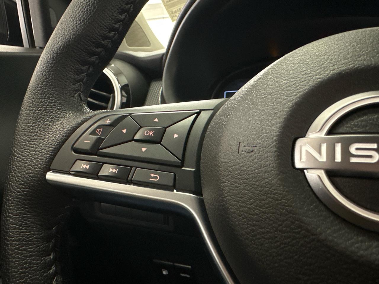 2024 Nissan Kicks SV/AUTO/16800KM/OFF 1 OWNER NISSAN LEASE! Photo