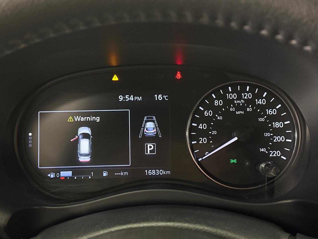 2024 Nissan Kicks SV/AUTO/16800KM/OFF 1 OWNER NISSAN LEASE! Photo