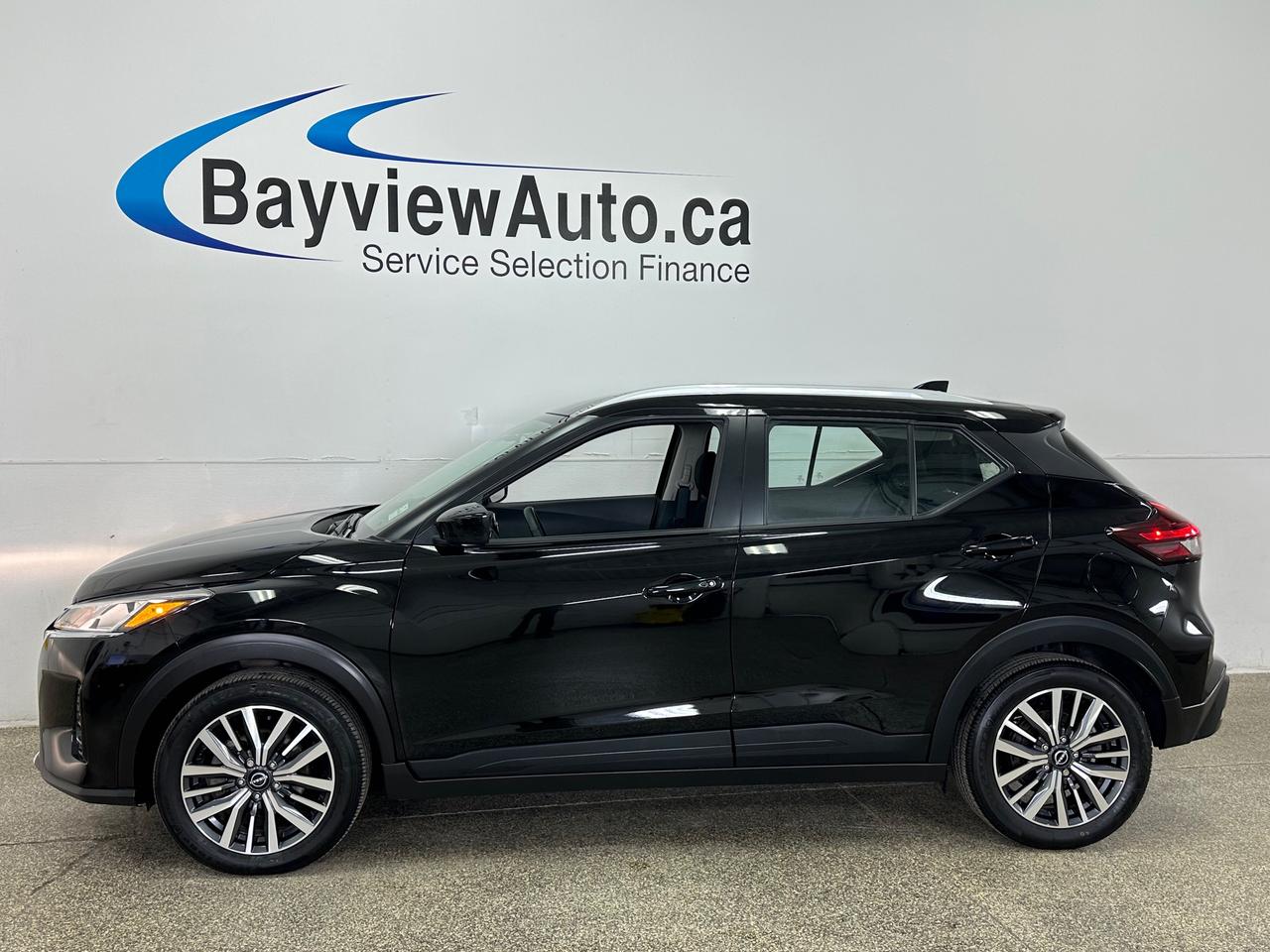 2024 Nissan Kicks SV/AUTO/13000KM/OFF 1 OWNER NISSAN LEASE! Photo