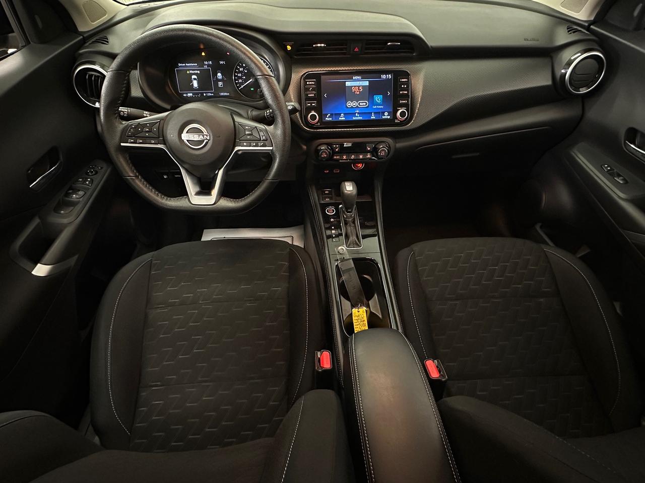 2024 Nissan Kicks SV/AUTO/13000KM/OFF 1 OWNER NISSAN LEASE! Photo