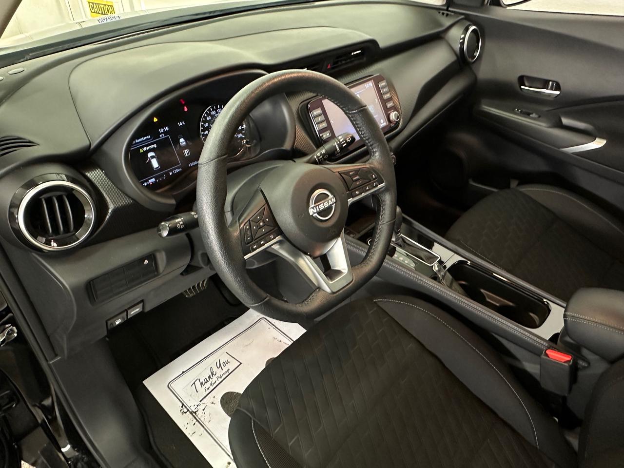 2024 Nissan Kicks SV/AUTO/13000KM/OFF 1 OWNER NISSAN LEASE! Photo