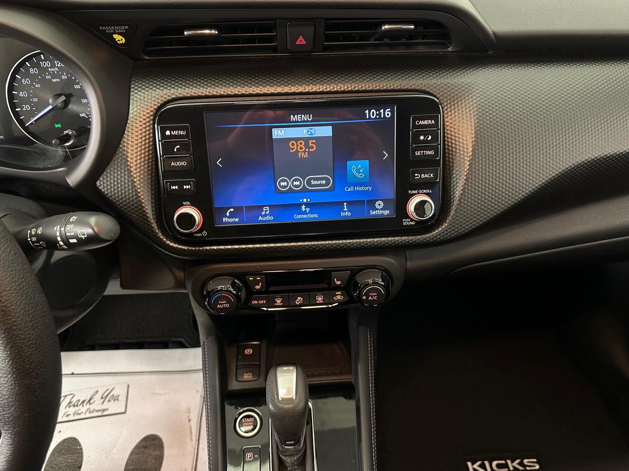 2024 Nissan Kicks SV/AUTO/13000KM/OFF 1 OWNER NISSAN LEASE! Photo