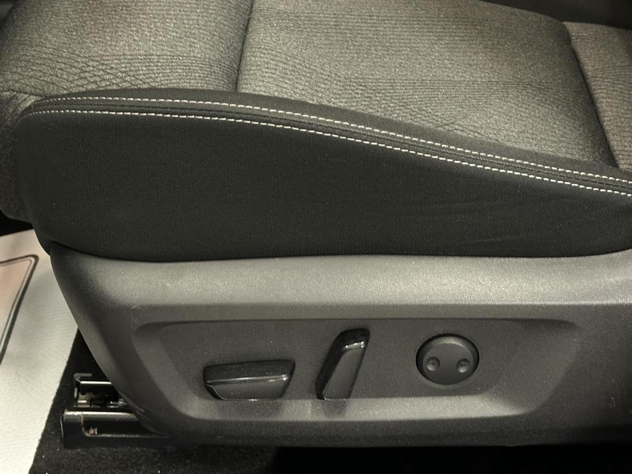 2024 Nissan Rogue SV Moonroof SV/AWD/PANOROOF/24KM/OFF NISSAN LEASE! Photo