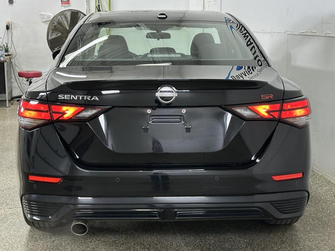 2024 Nissan Sentra SR/AUTO/21KM/SUNROOF/BLACK ON BLACK/OFF 1 OWNER NISSAN LEASE! Photo