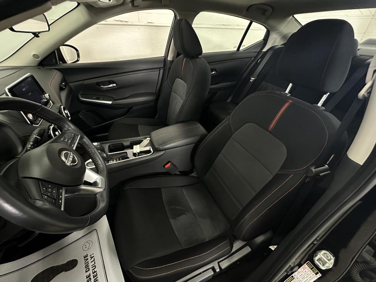 2024 Nissan Sentra SR/AUTO/21KM/SUNROOF/BLACK ON BLACK/OFF 1 OWNER NISSAN LEASE! Photo