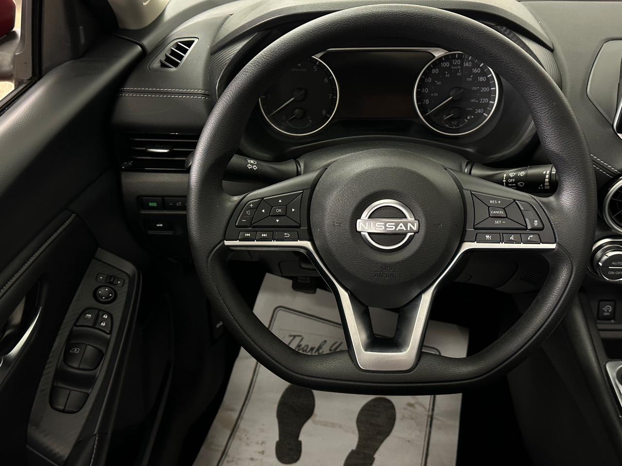 2024 Nissan Sentra SV/AUTO/SUNROOF/3600KM/OFF 1 OWNER NISSAN LEASE! Photo