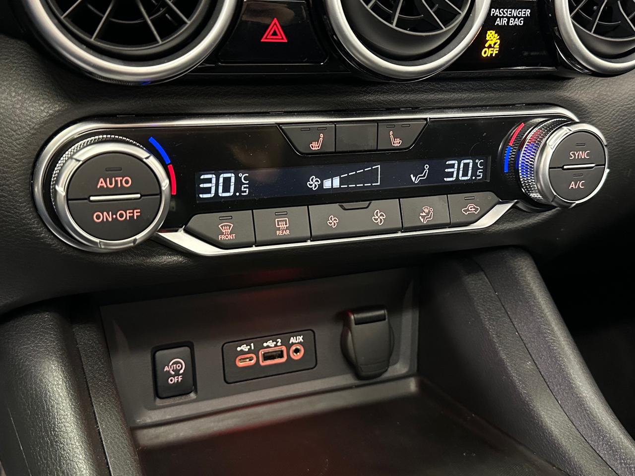 2024 Nissan Sentra SV/AUTO/SUNROOF/3600KM/OFF 1 OWNER NISSAN LEASE! Photo