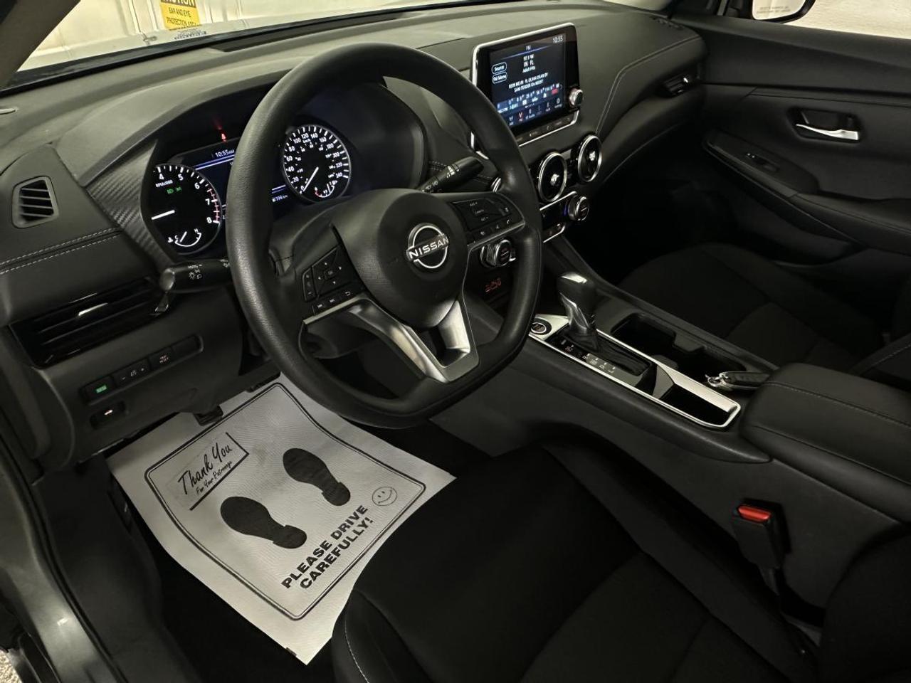 2024 Nissan Sentra SV/AUTO/OFF 1 OWNER NISSAN LEASE! Photo