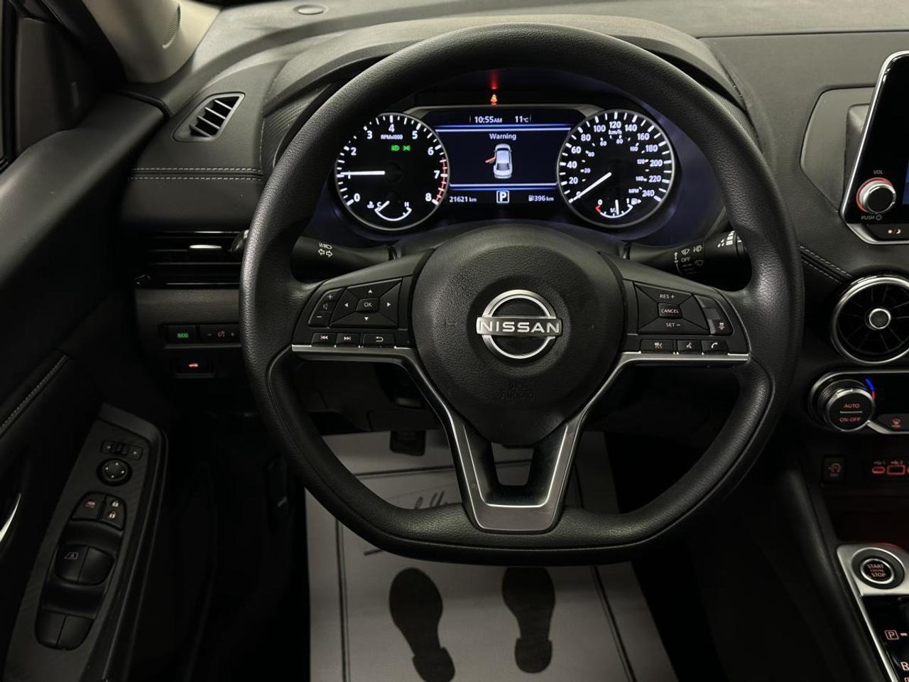 2024 Nissan Sentra SV/AUTO/OFF 1 OWNER NISSAN LEASE! Photo