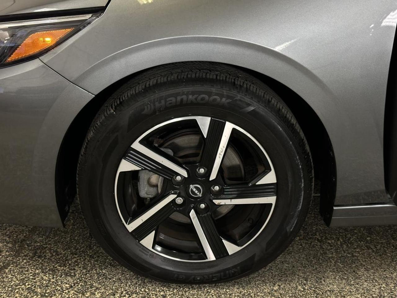 2024 Nissan Sentra SV/AUTO/OFF 1 OWNER NISSAN LEASE! Photo