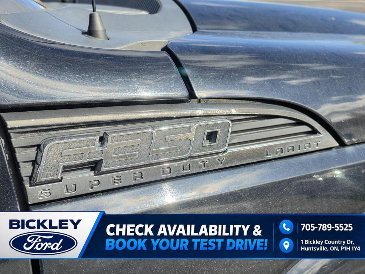 2016 Ford F-350 Super Duty DRW Lariat Photo