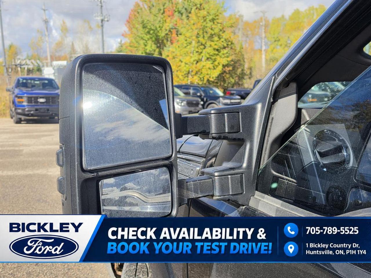 2016 Ford F-350 Super Duty DRW Lariat Photo