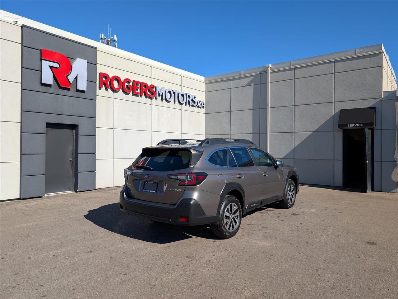 2023 Subaru Outback TOURING AWD - SUNROOF - EYESIGHT Photo4