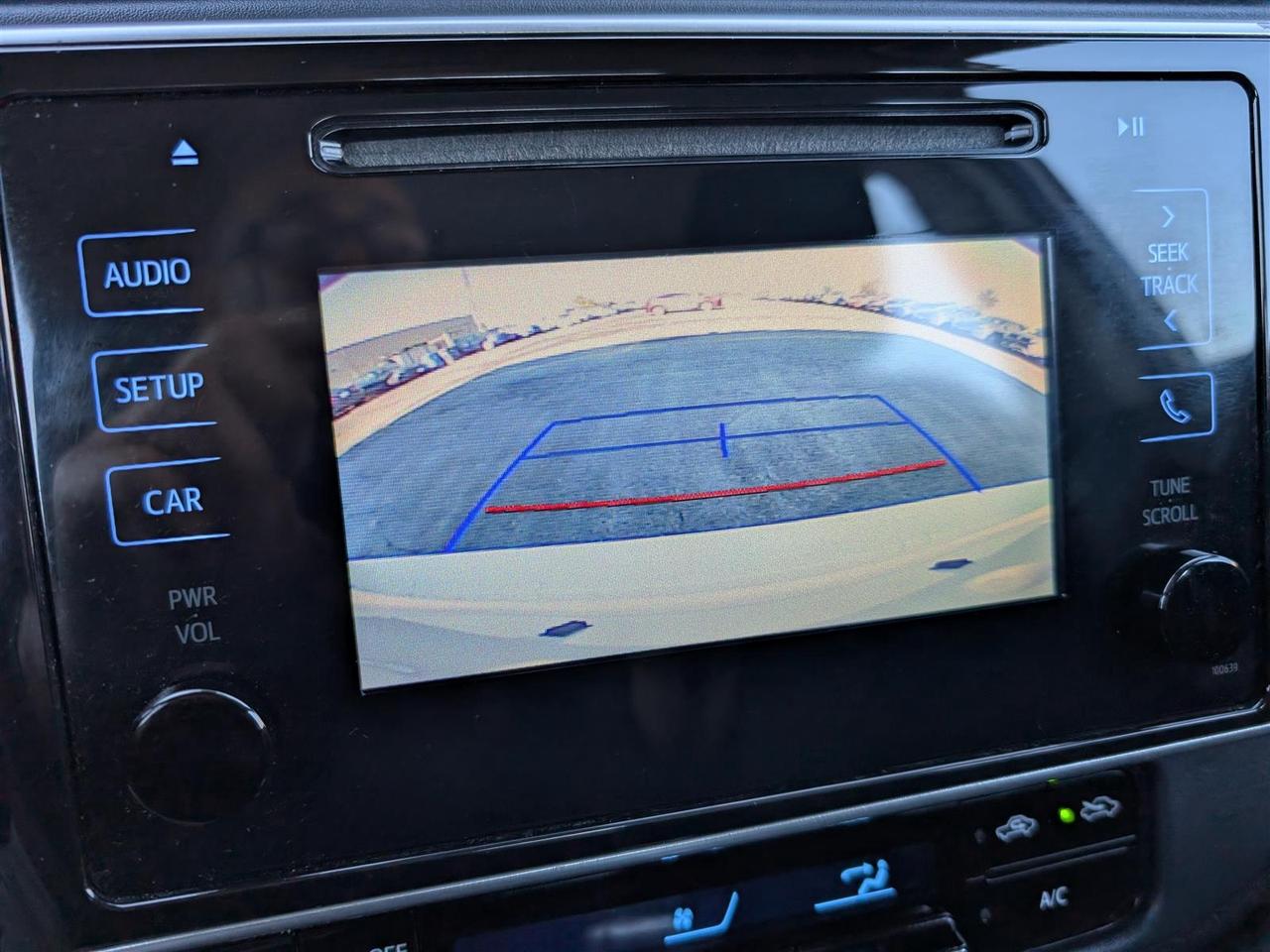 2018 Toyota Corolla LE - HTD SEATS - REV CAM  - TECH FEATS Photo