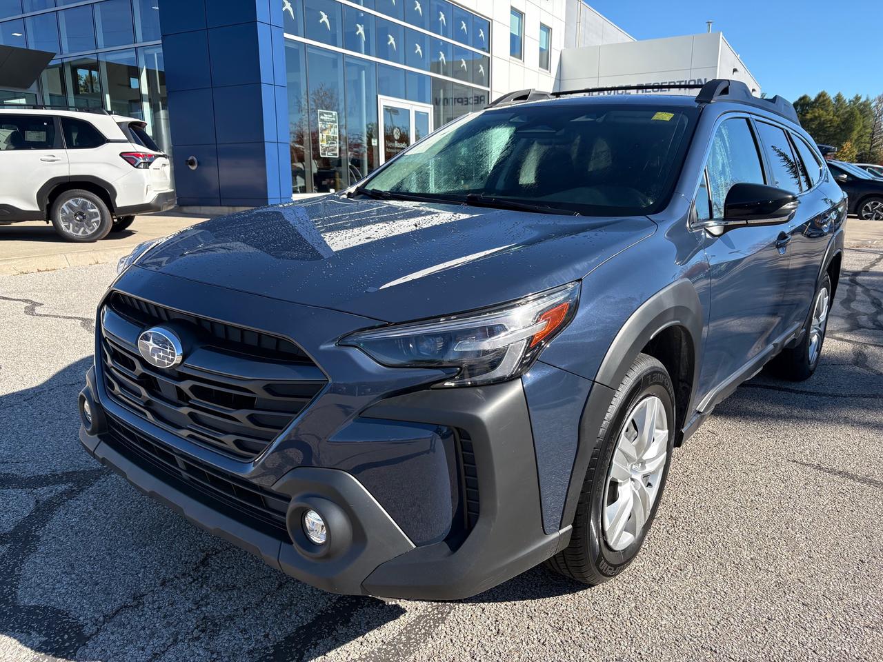 2024 Subaru Outback Convenience NO ACCIDENTS!! Photo