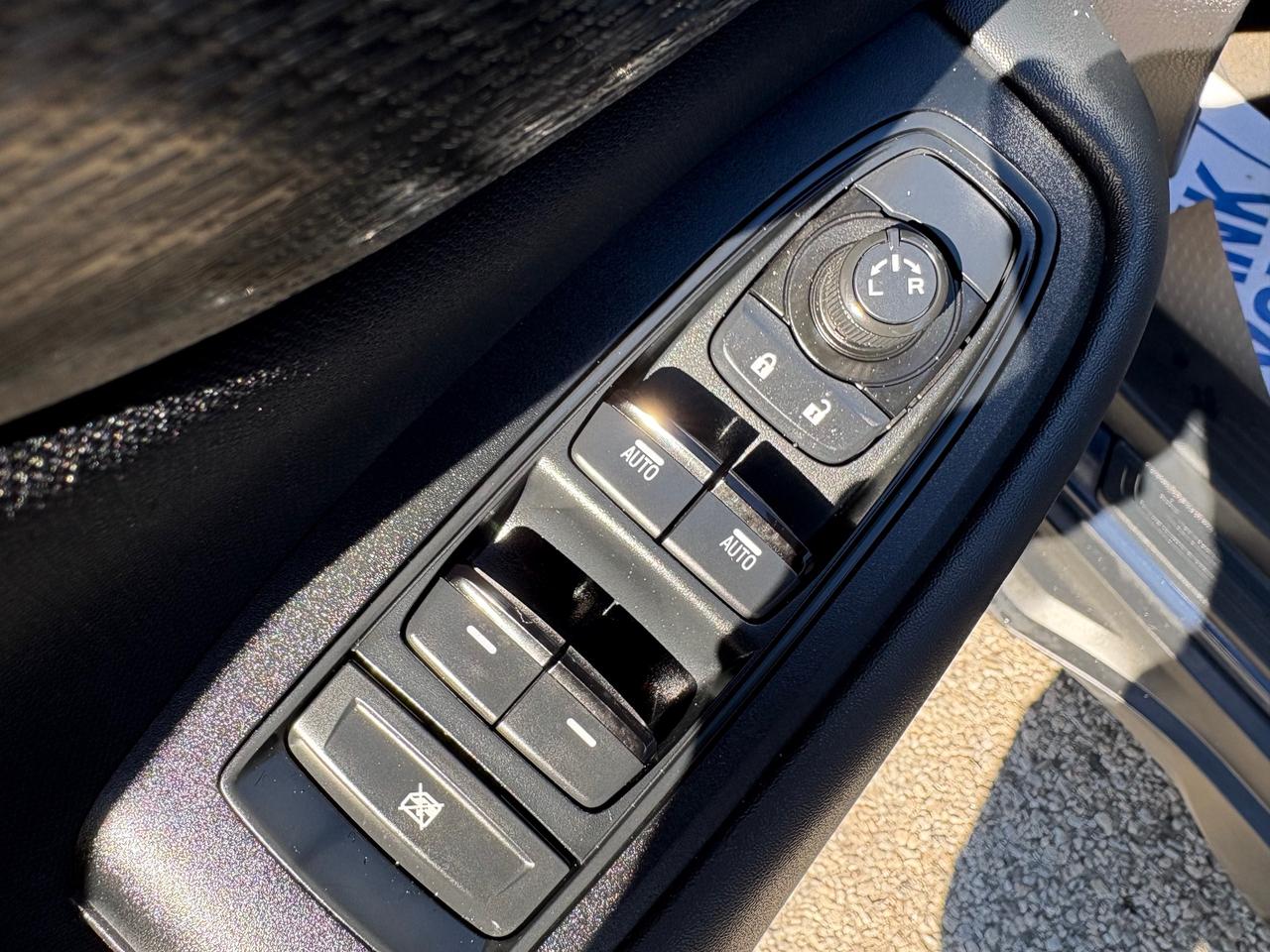 2024 Subaru Outback Convenience NO ACCIDENTS!! Photo