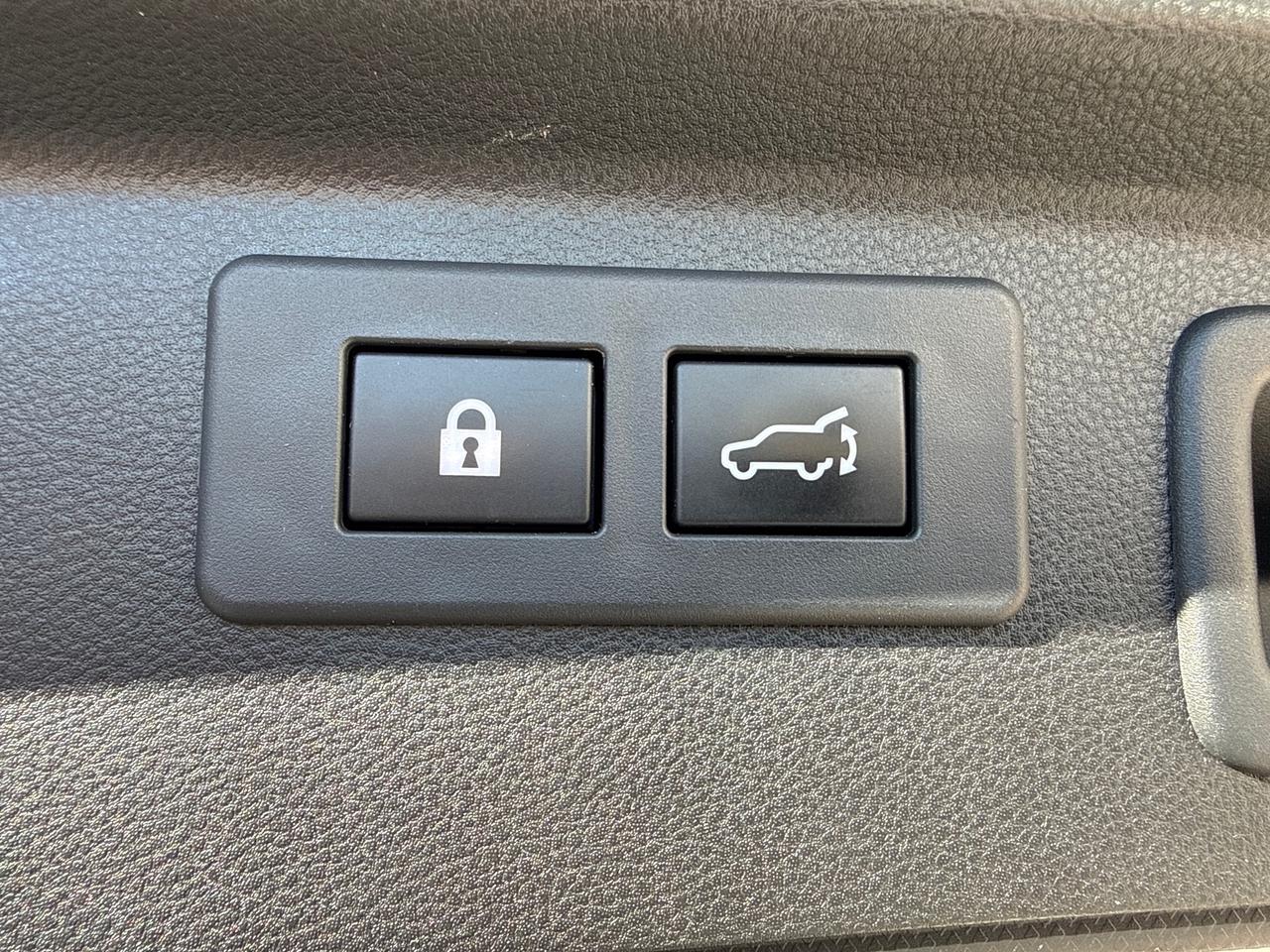 2022 Subaru Forester Premier PREMIER PACKAGE!! LOW KMS!! Photo