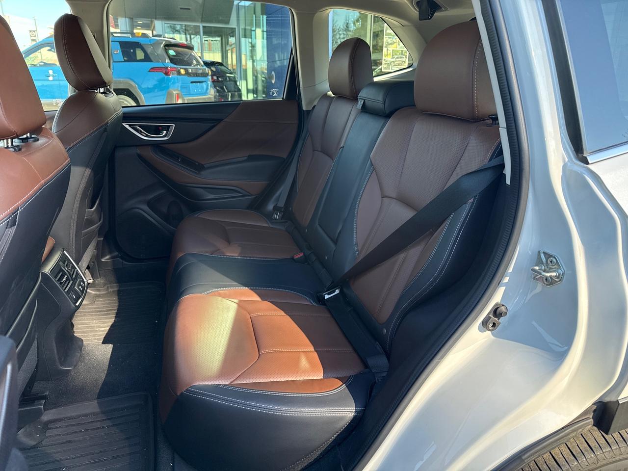2022 Subaru Forester Premier PREMIER PACKAGE!! LOW KMS!! Photo