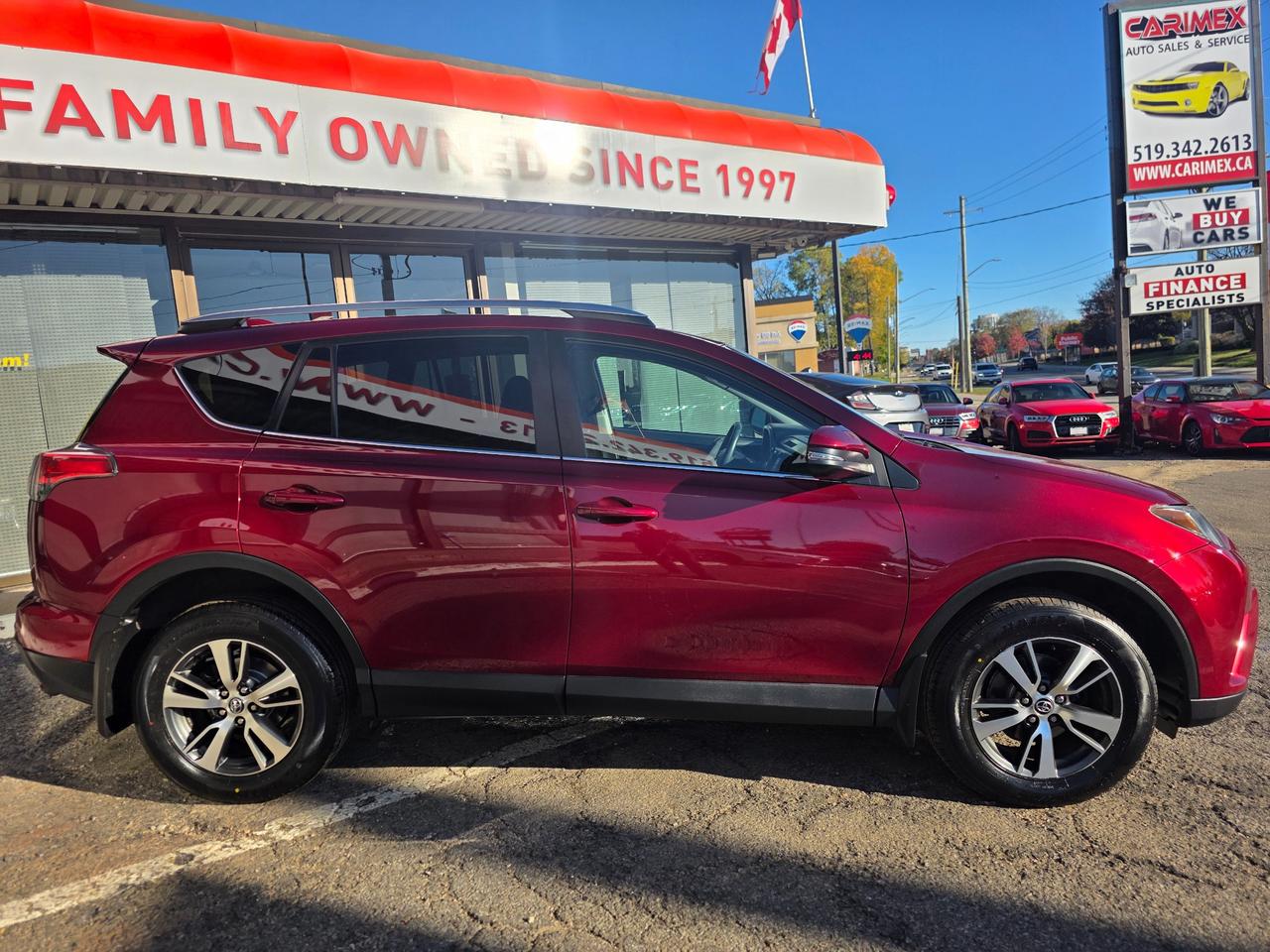 2018 Toyota RAV4 XLE AWD | LOW KMS | One Owner | Accident Free Photo