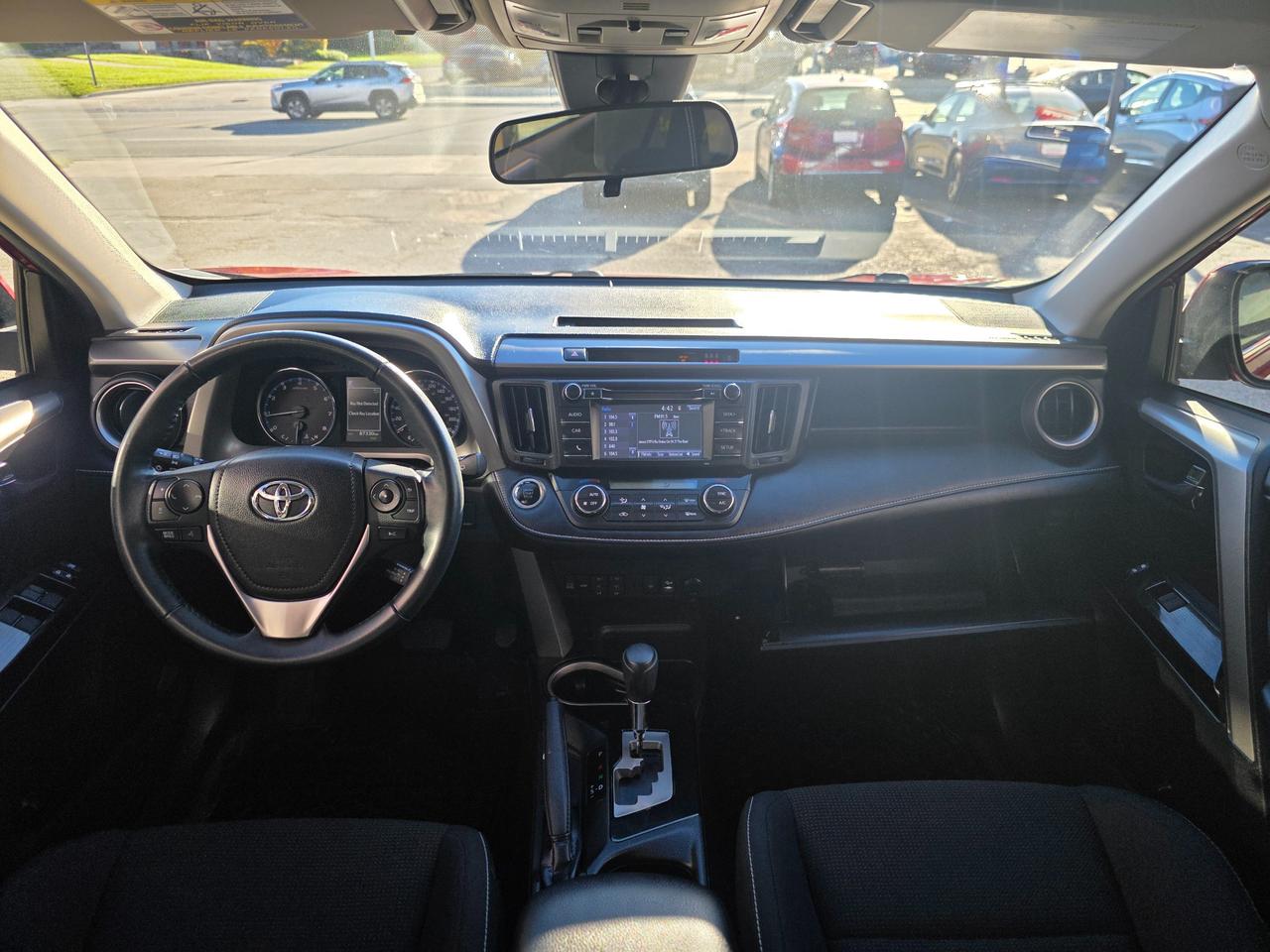 2018 Toyota RAV4 XLE AWD | LOW KMS | One Owner | Accident Free Photo