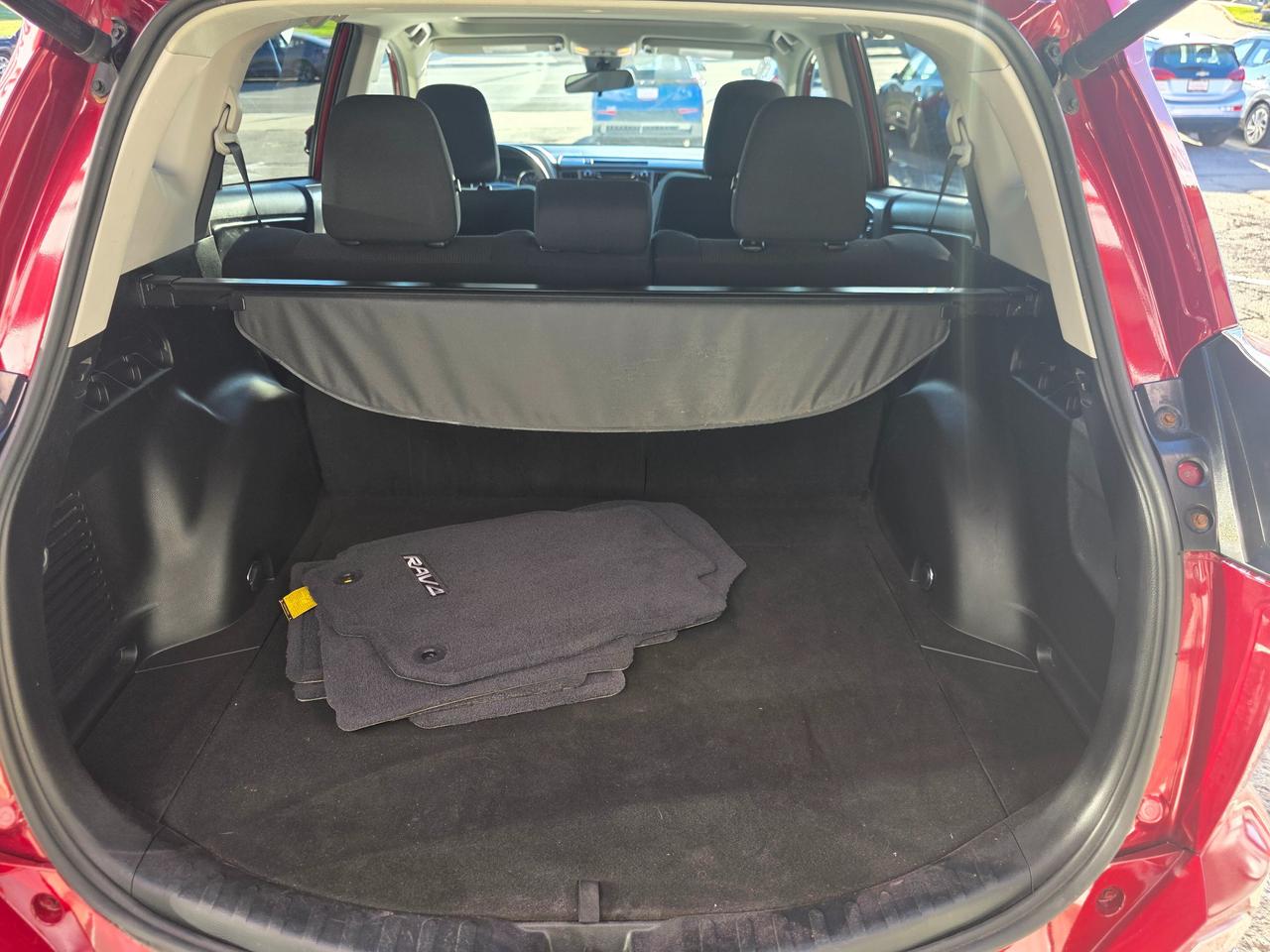 2018 Toyota RAV4 XLE AWD | LOW KMS | One Owner | Accident Free Photo