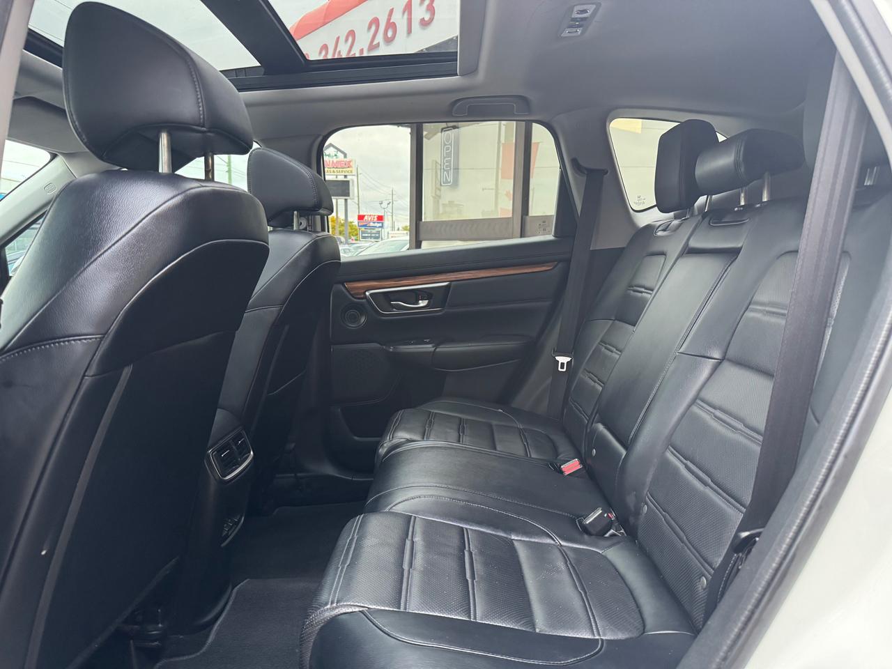 2018 Honda CR-V Touring LOADED | One Owner | Accident Free | Honda Dealer Serviced Photo