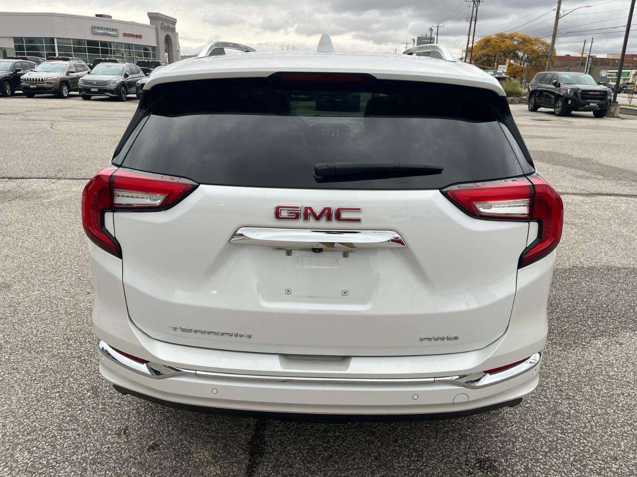 2024 GMC Terrain Denali Panoramic Sunroof | Heated & Ventilated Front Seats | Adaptive Cruise Control | Bose Premium Audio Photo