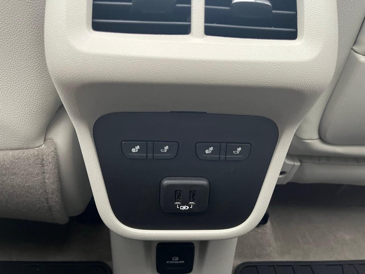 2024 GMC Terrain Denali Panoramic Sunroof | Heated & Ventilated Front Seats | Adaptive Cruise Control | Bose Premium Audio Photo
