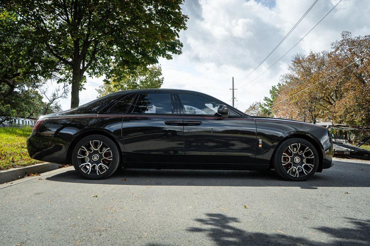 2023 Rolls Royce Ghost Black Badge Photo