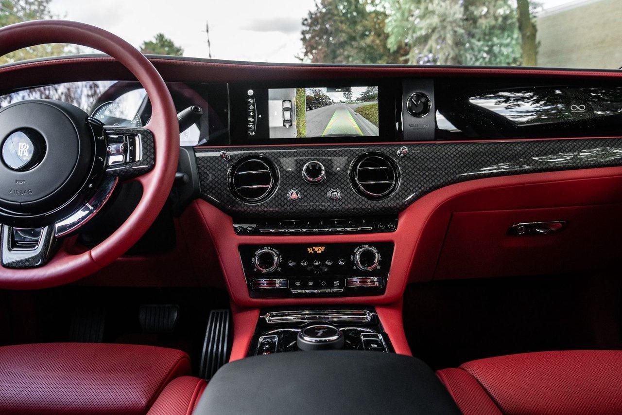 2023 Rolls Royce Ghost Black Badge Photo