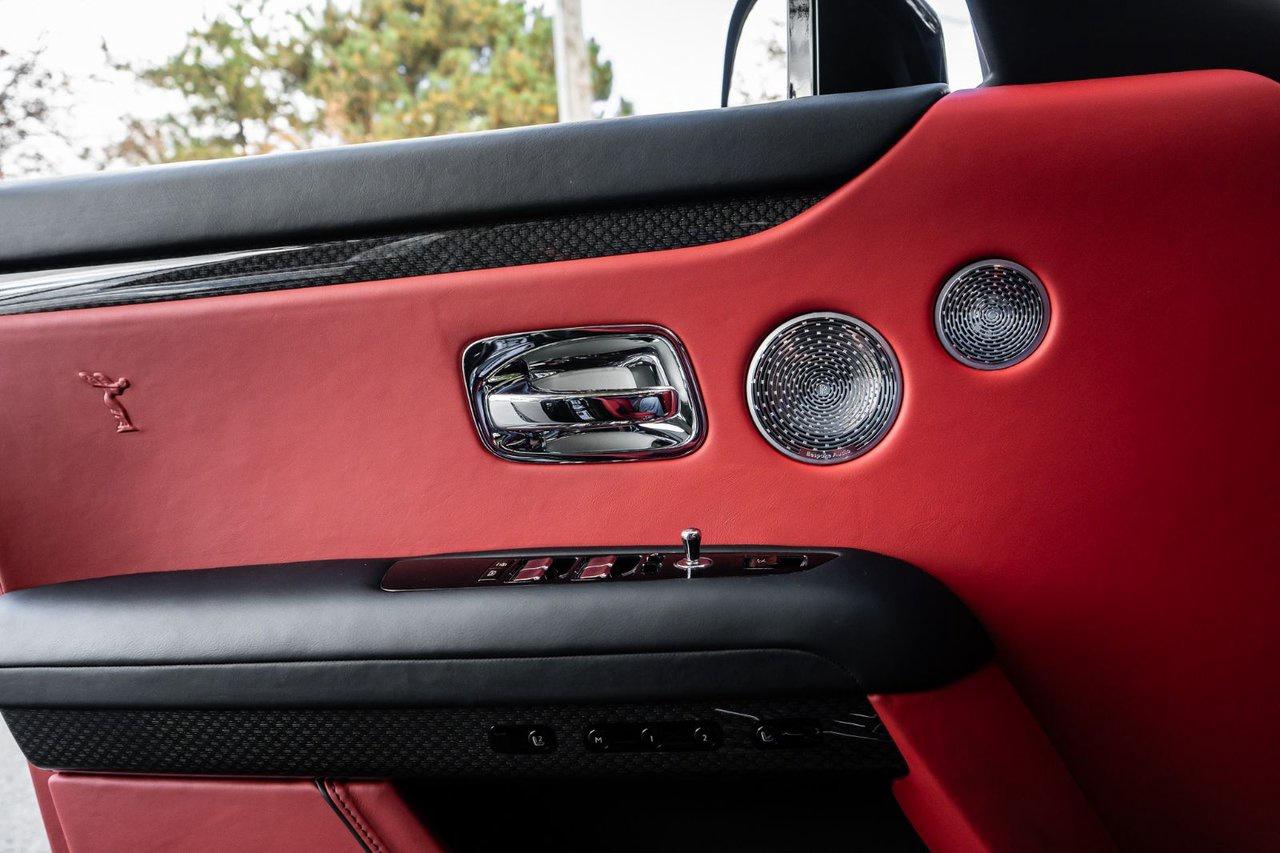 2023 Rolls Royce Ghost Black Badge Photo