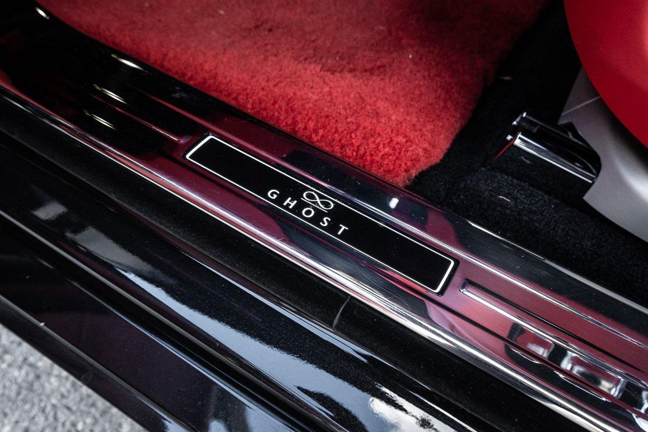 2023 Rolls Royce Ghost Black Badge Photo