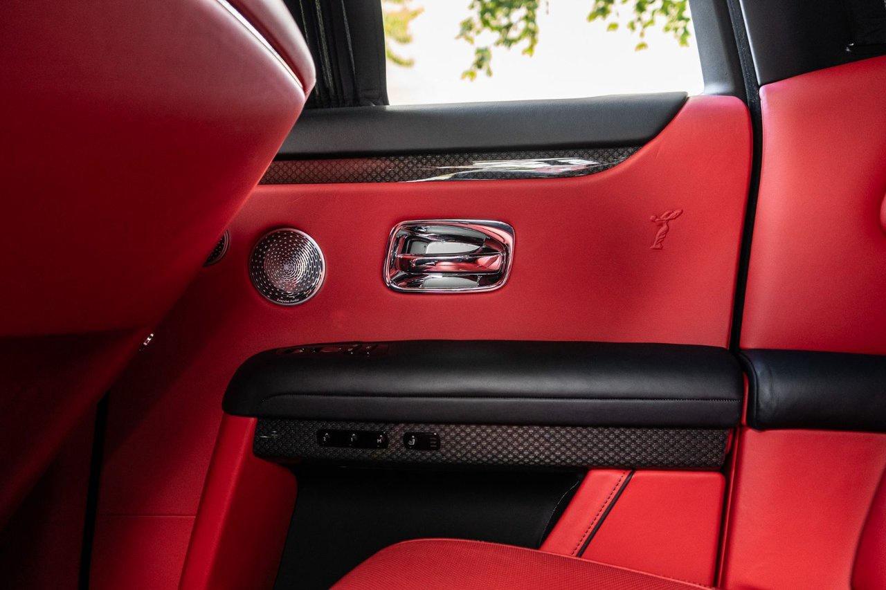2023 Rolls Royce Ghost Black Badge Photo