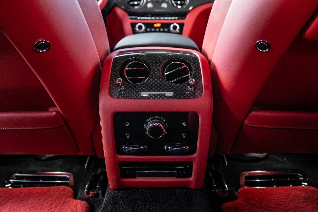 2023 Rolls Royce Ghost Black Badge Photo