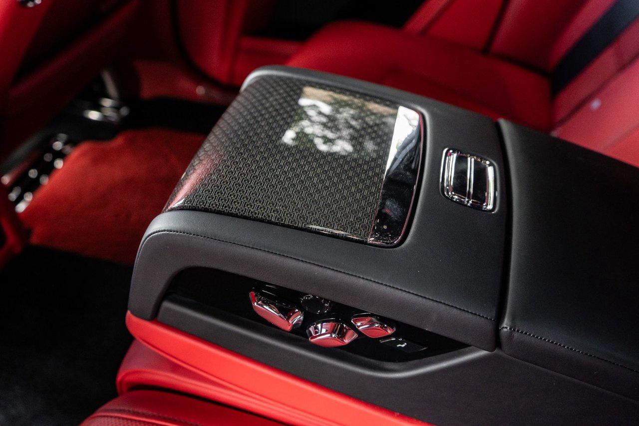 2023 Rolls Royce Ghost Black Badge Photo