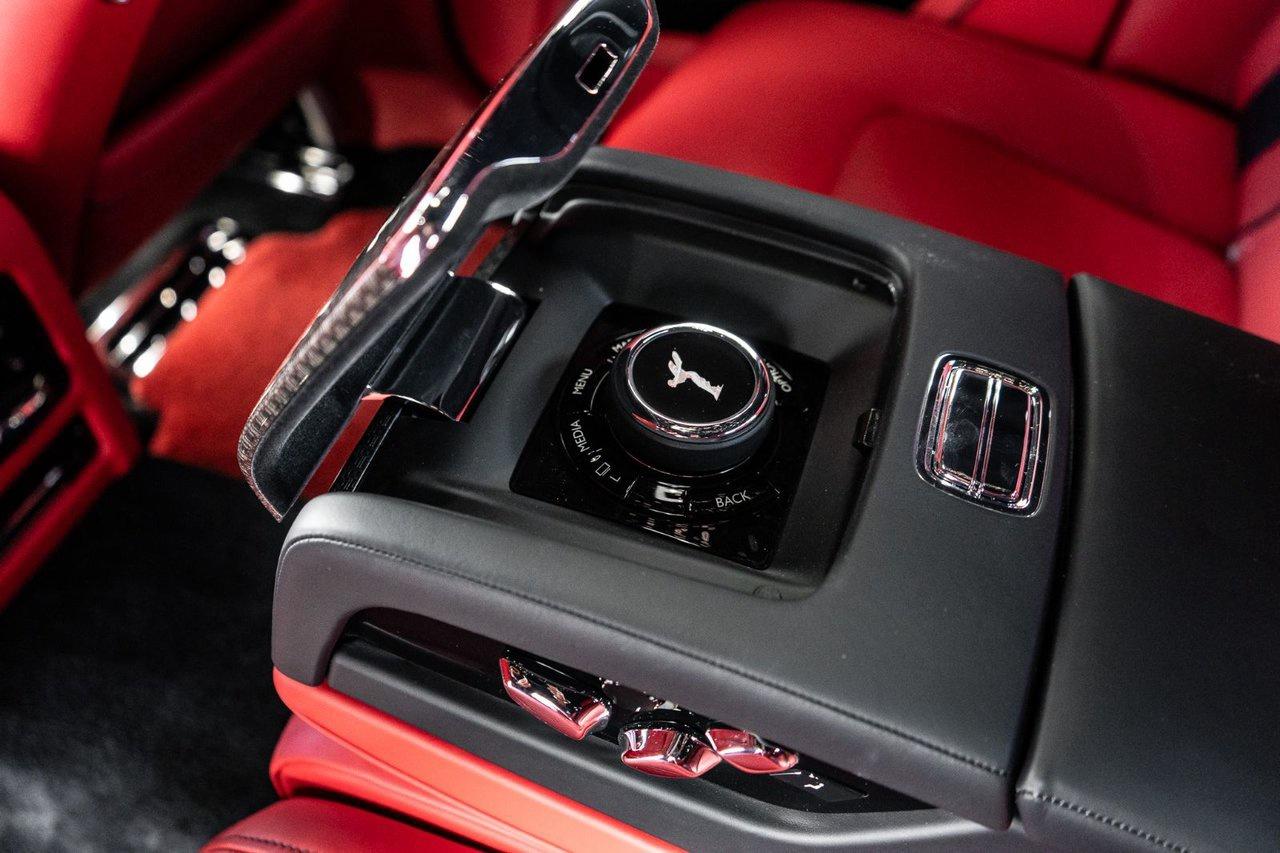2023 Rolls Royce Ghost Black Badge Photo
