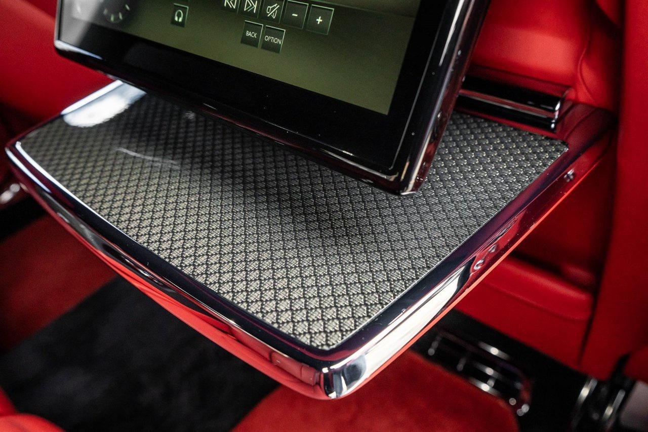 2023 Rolls Royce Ghost Black Badge Photo