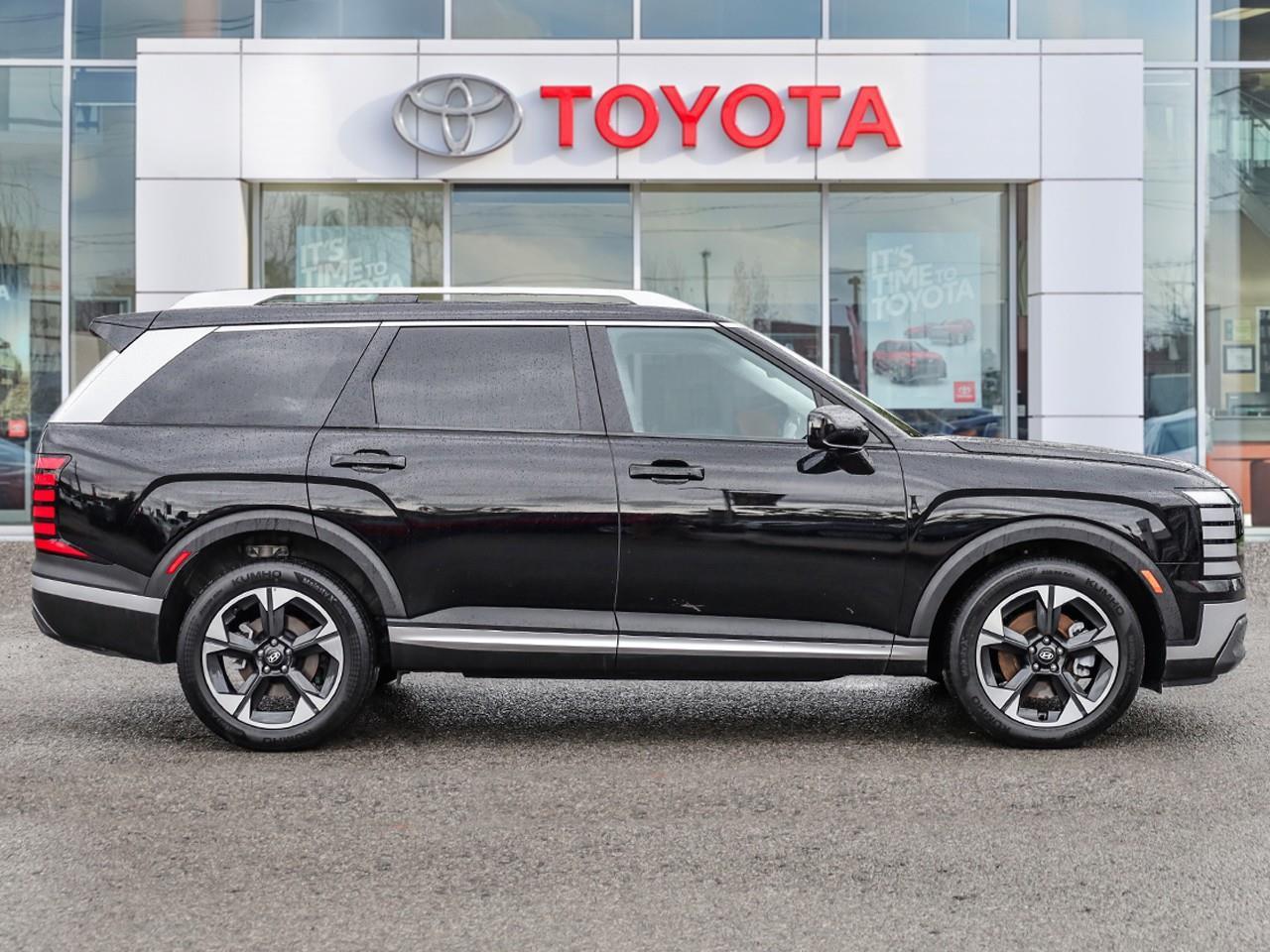 2026 Hyundai PALISADE Preferred Trend HEATED STEERING WHEEL-LEATHER HEATED SEATS-SUNROOF-3RD ROW SEATING- Photo2