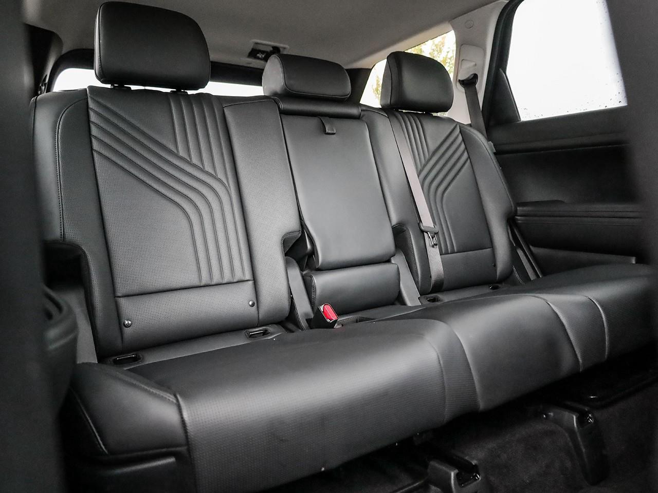 2026 Hyundai PALISADE Preferred Trend HEATED STEERING WHEEL-LEATHER HEATED SEATS-SUNROOF-3RD ROW SEATING- Photo