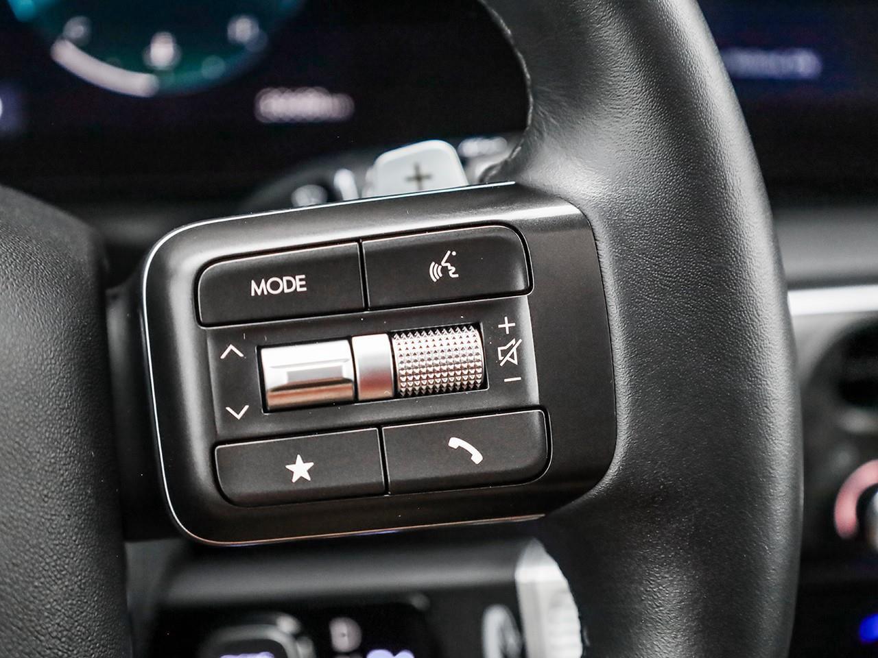 2026 Hyundai PALISADE Preferred Trend HEATED STEERING WHEEL-LEATHER HEATED SEATS-SUNROOF-3RD ROW SEATING- Photo