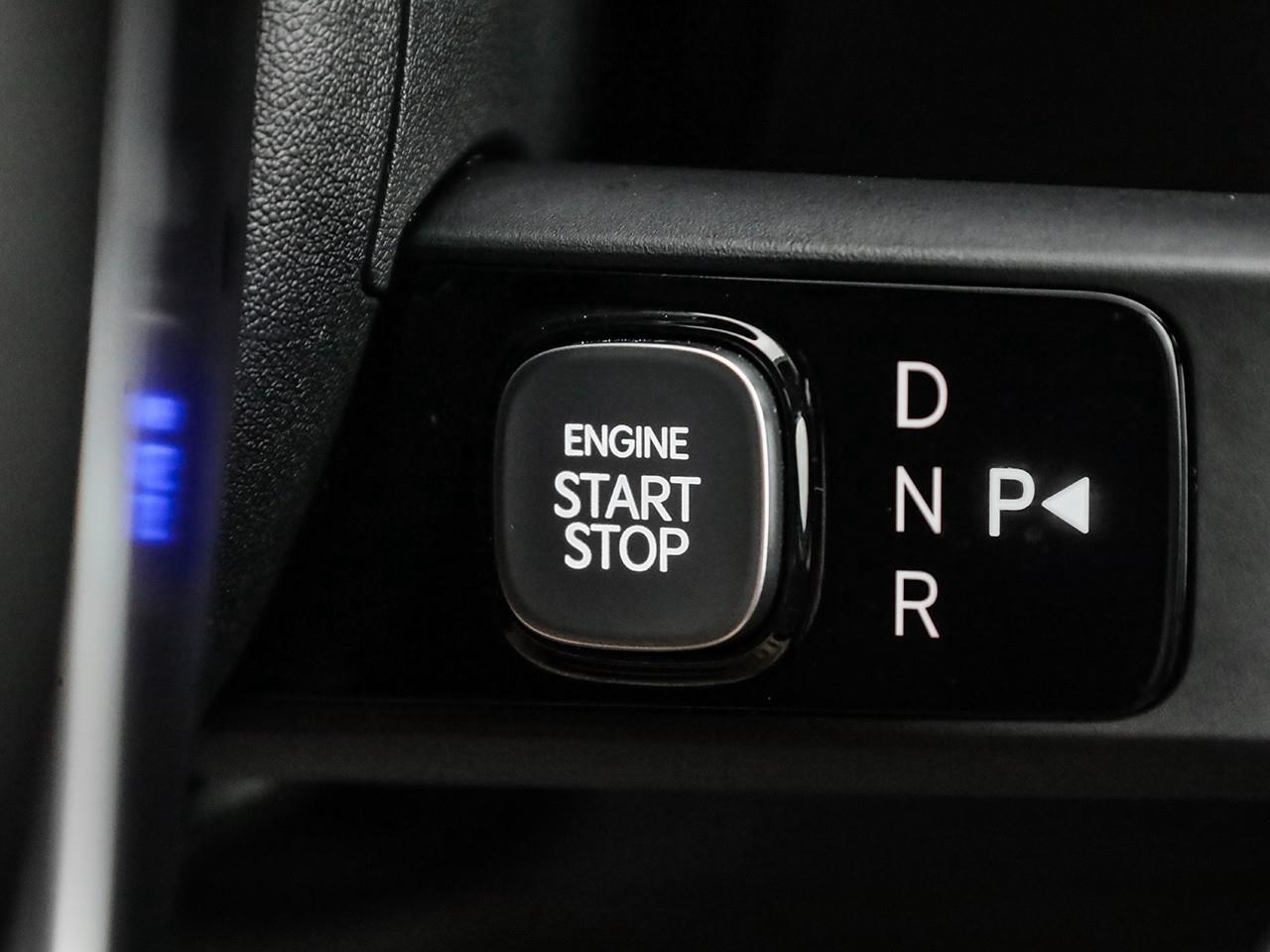2026 Hyundai PALISADE Preferred Trend HEATED STEERING WHEEL-LEATHER HEATED SEATS-SUNROOF-3RD ROW SEATING- Photo