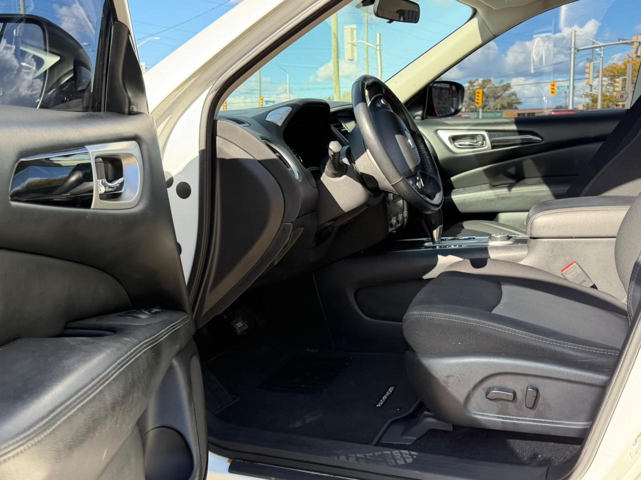 2019 Nissan Pathfinder SV Tech NAVIGATION CERTIFED NOACCIDENT NEW TIMING Photo